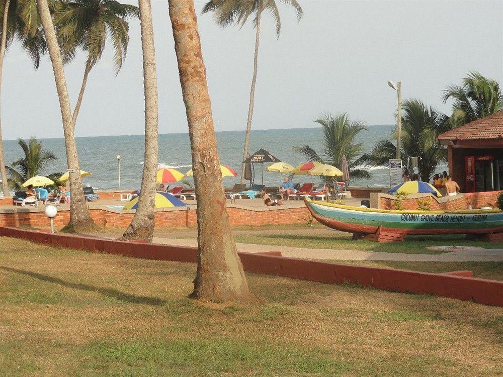 Coconut Grove Beach Resort Elmina Exteriér fotografie